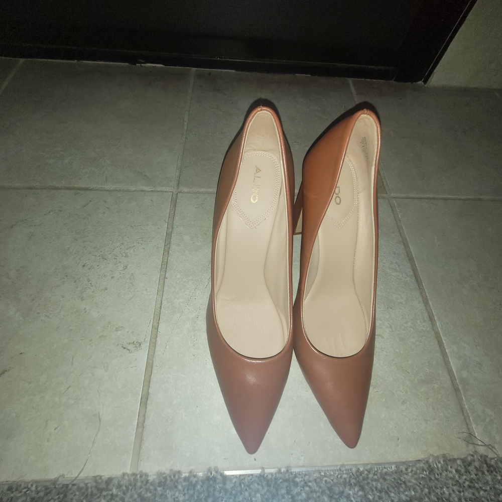 Aldo Women's Tan Heels